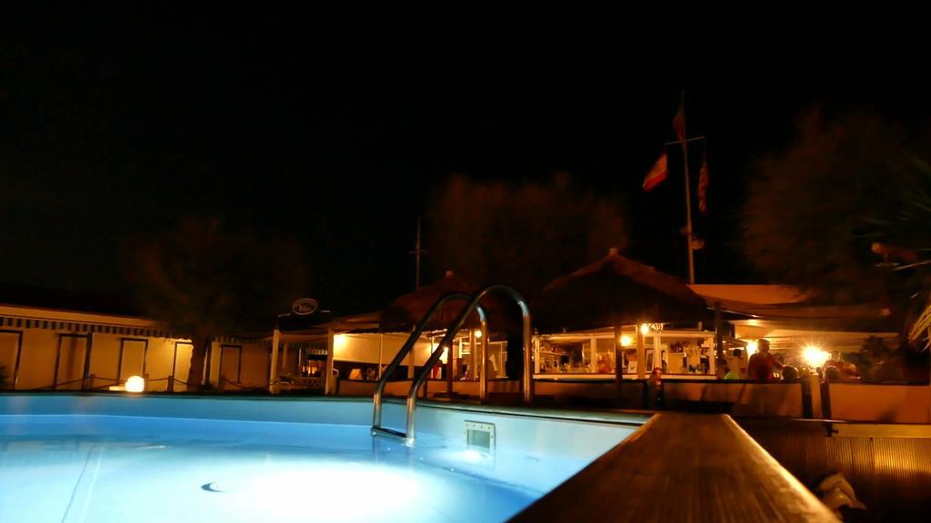 Bed & Breakfast Venezia Marina Di Carrara Eksteriør bilde