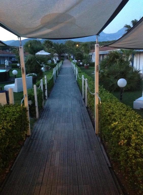 Bed & Breakfast Venezia Marina Di Carrara Eksteriør bilde