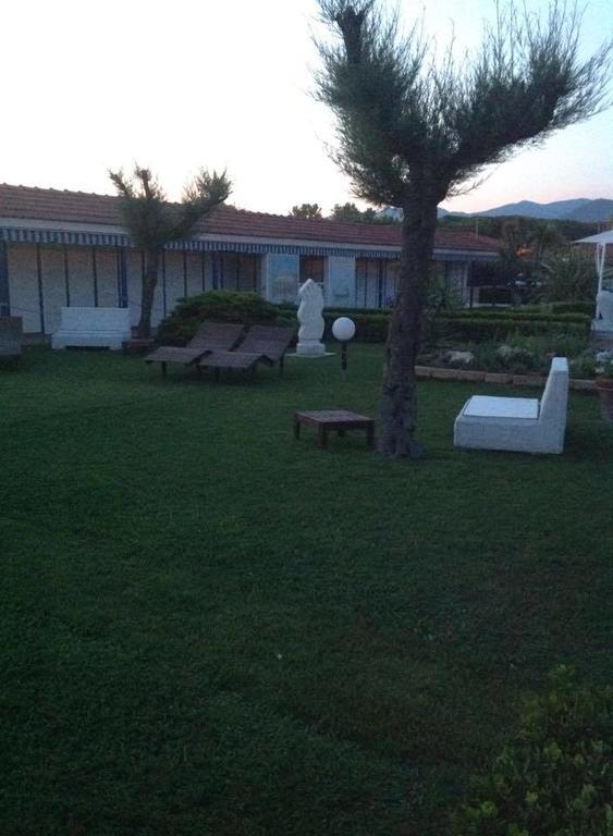 Bed & Breakfast Venezia Marina Di Carrara Eksteriør bilde