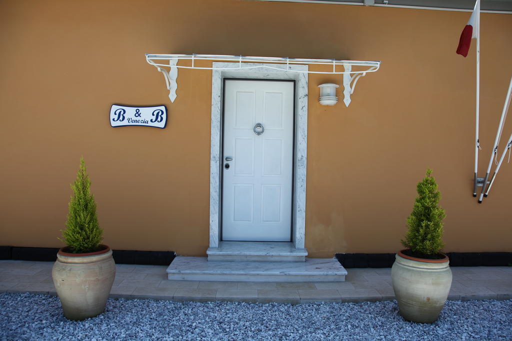 Bed & Breakfast Venezia Marina Di Carrara Eksteriør bilde