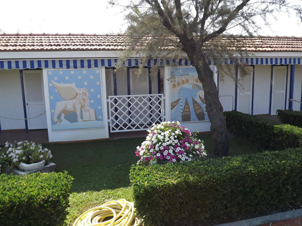 Bed & Breakfast Venezia Marina Di Carrara Eksteriør bilde